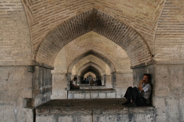 bridge in esfahan.JPG